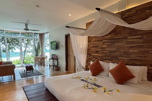 Villa Temoyong | Minibar contenant certains articles gratuits