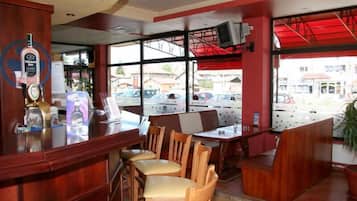 Bar (en la propiedad)