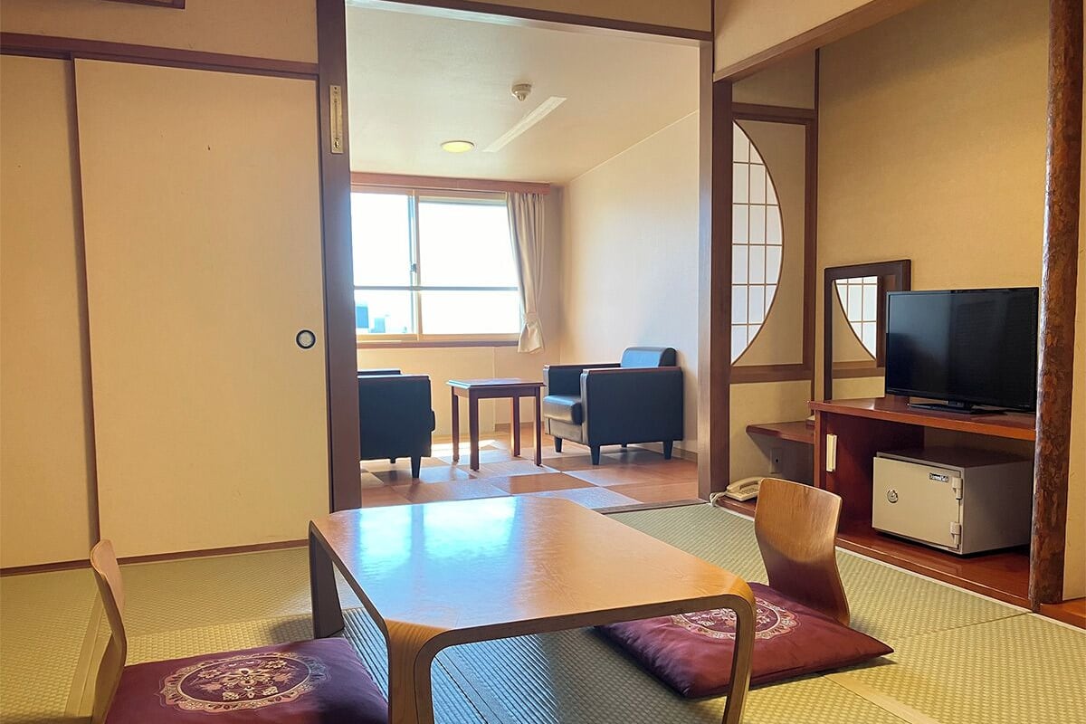 Japanese-Style Triple Room - High Floor-Sea View - Non-Smoking | In-room safe, desk, bed sheets