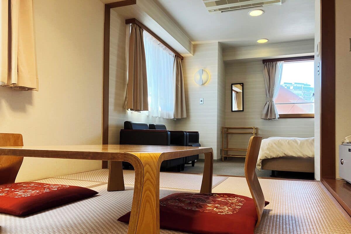 Standard Twin Room with Tatami Area - Non-Smoking | In-room safe, desk, bed sheets
