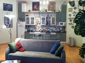 Living area - B&B Assembly (St. Petersburg)