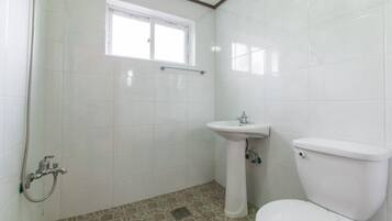House | Bathroom | Shower, free toiletries, hair dryer, slippers