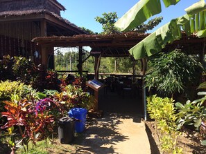 Garden - Hill Top Resort (Ngwe Saung)