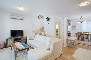 Tas Villa | Egyptian cotton sheets, premium bedding, down comforters - Alakapi Hotel & Villas (Cesme)