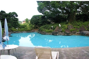Seasonal outdoor pool