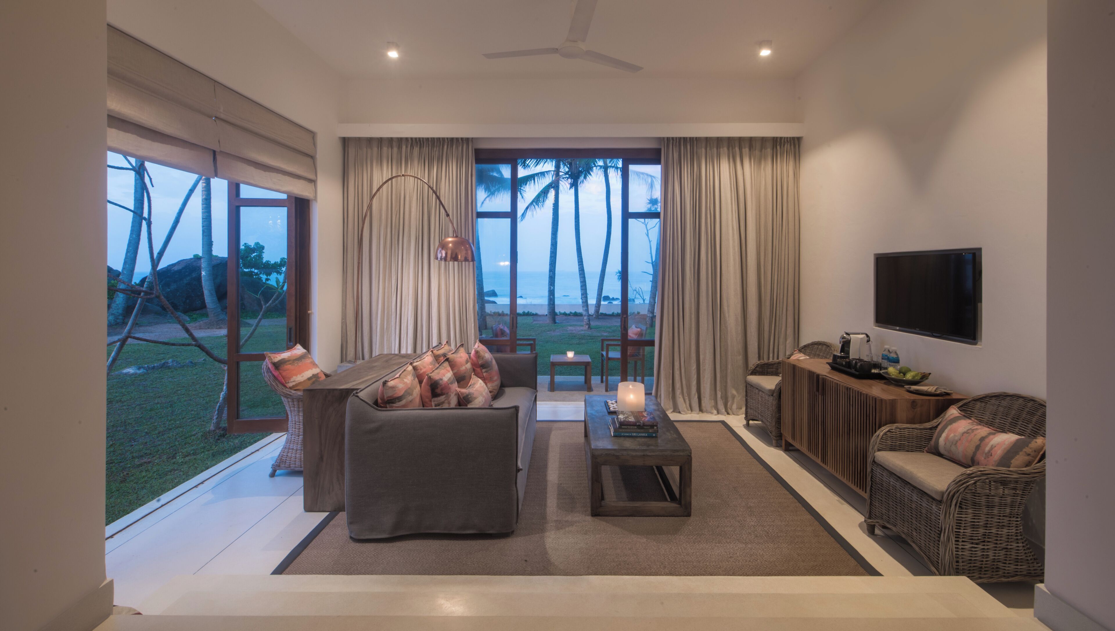 Oceanview Suite | Minibar, in-room safe, individually furnished, desk