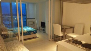 Room, 1 Bedroom - Azure Residences by Van Florendo (Parañaque)
