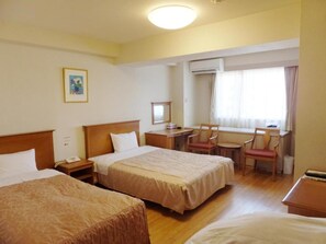 In-room safe, free WiFi, bed sheets - Itoen Hotel Atamikan (Atami)