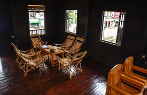 Sittområde i lobbyn