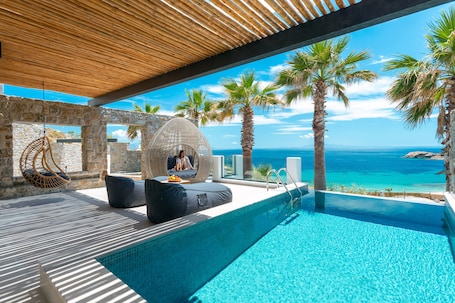 Exterior detail. Tropicana Hotel , Suites & Villas Mykonos