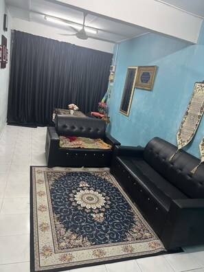 House, 2 Bedrooms | Living room