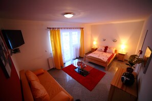 Casa Confort, 2 habitaciones, cocina, vistas a la piscina (  A  ) | 1 dormitorio y wifi gratis