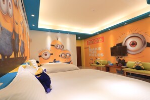 Kamar Quadruple Basic, 2 Tempat Tidur Queen | Seprai premium, minibar, meja kerja, dan tirai kedap cahaya