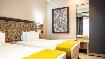 Minibar, décoration personnalisée, ameublement personnalisé, bureau