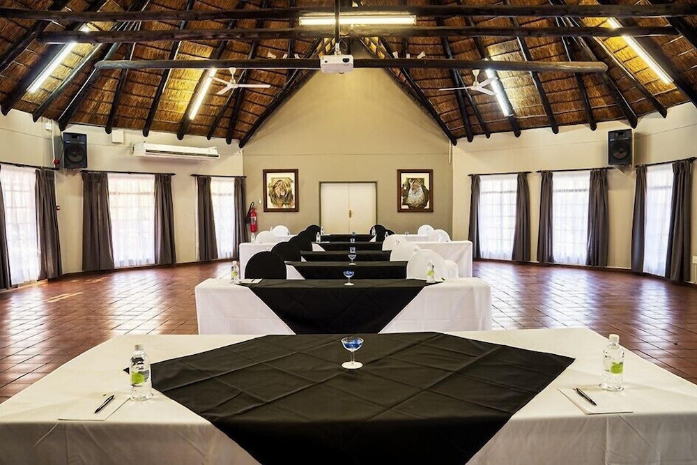 Kalahari Arms Hotel by null