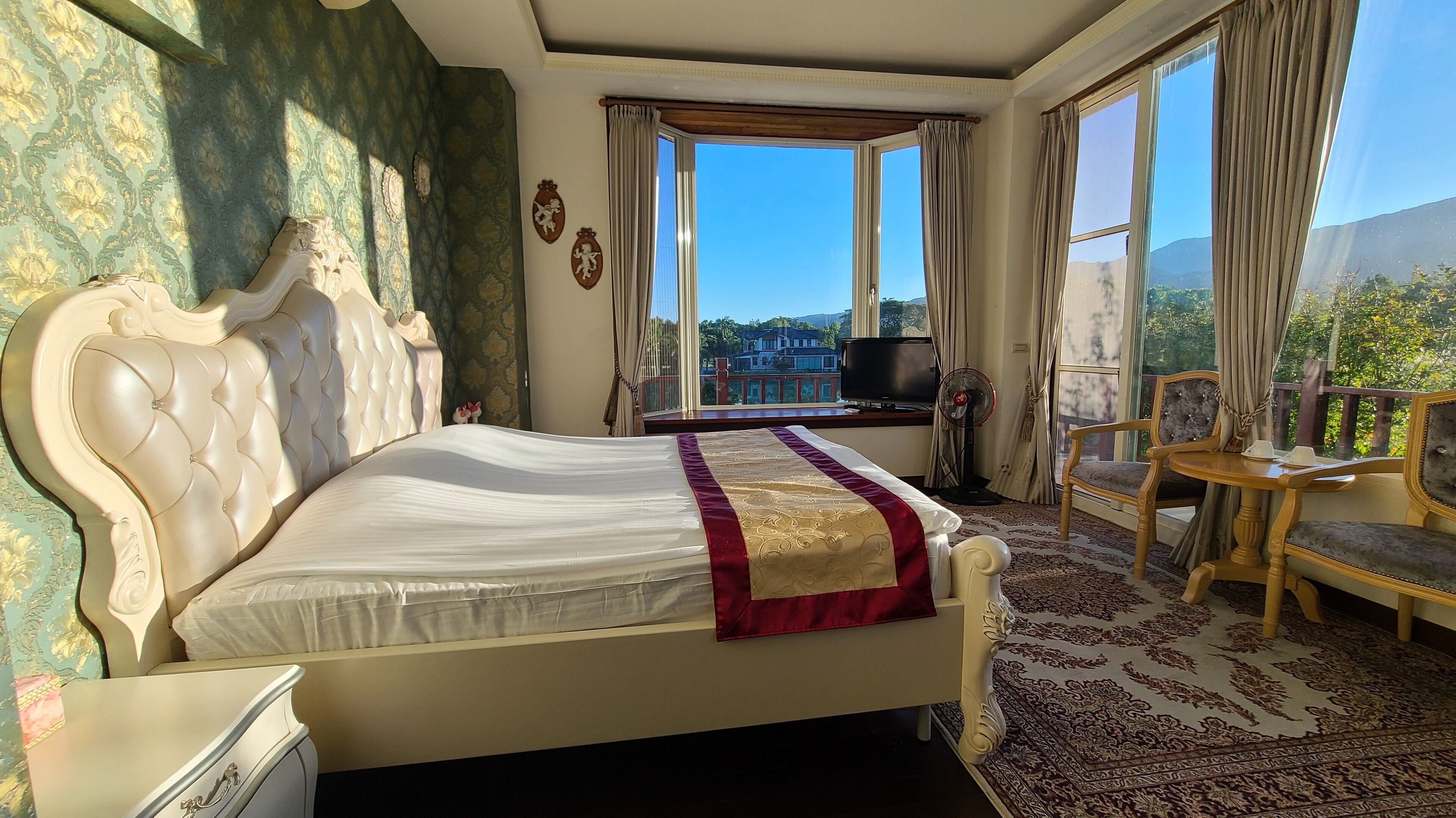 Superior Double Room | Desk, blackout drapes, iron/ironing board, free WiFi