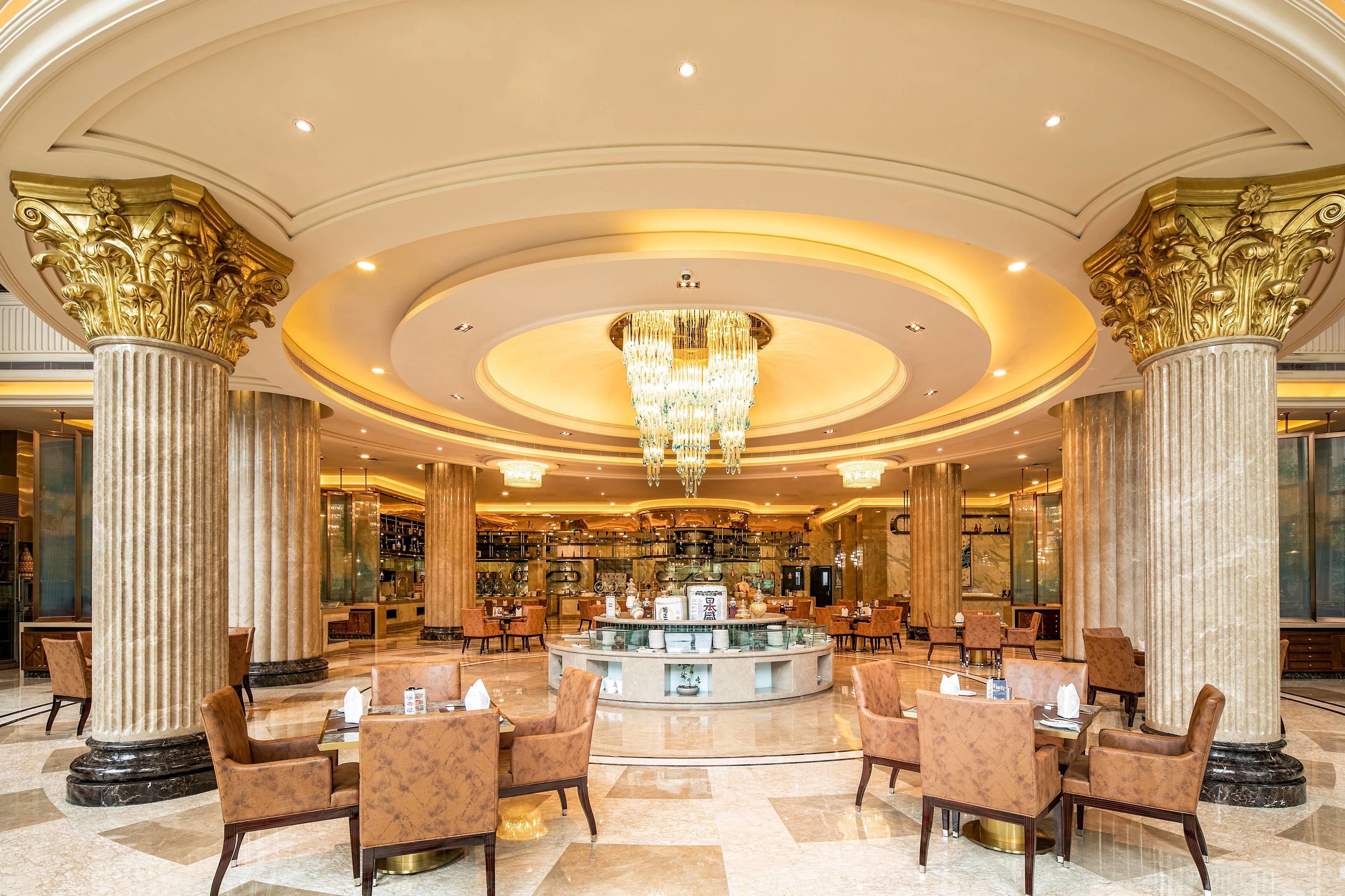 lunch and dinner served, chinese cuisine