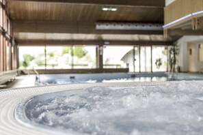 Baignoire à remous intérieure