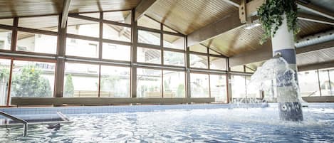 Indoor pool, pool loungers