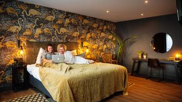 Comfort-Doppelzimmer, Kochnische | 1 Schlafzimmer, Minibar, individuell dekoriert, individuell eingerichtet