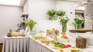 Petit déjeuner buffet compris tous les jours