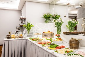 Petit déjeuner buffet compris tous les jours