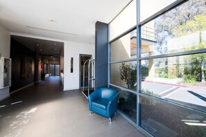 Interior entrance - The Woden Hotel (Phillip)
