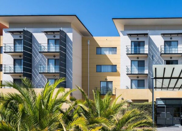 Exterior - The Woden Hotel (Phillip)