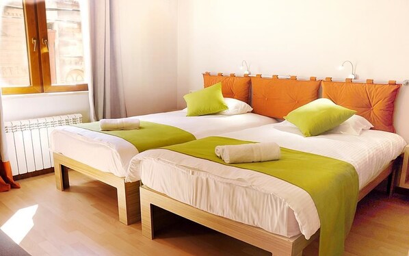 Deluxe Double or Twin Room | Premium bedding, desk, soundproofing, iron/ironing board - Boutique Hotel Avlabar (Tbilisi)