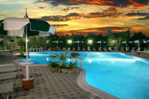 Piscine extérieure