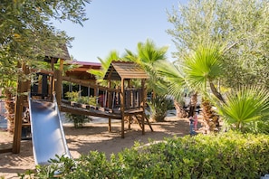Children's play area - outdoor