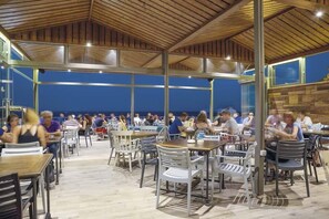 아침 식사, 점심 식사, 저녁 식사 제공, 해변 전망