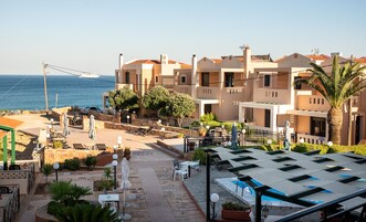 Seasonal outdoor pool, pool umbrellas, sun loungers