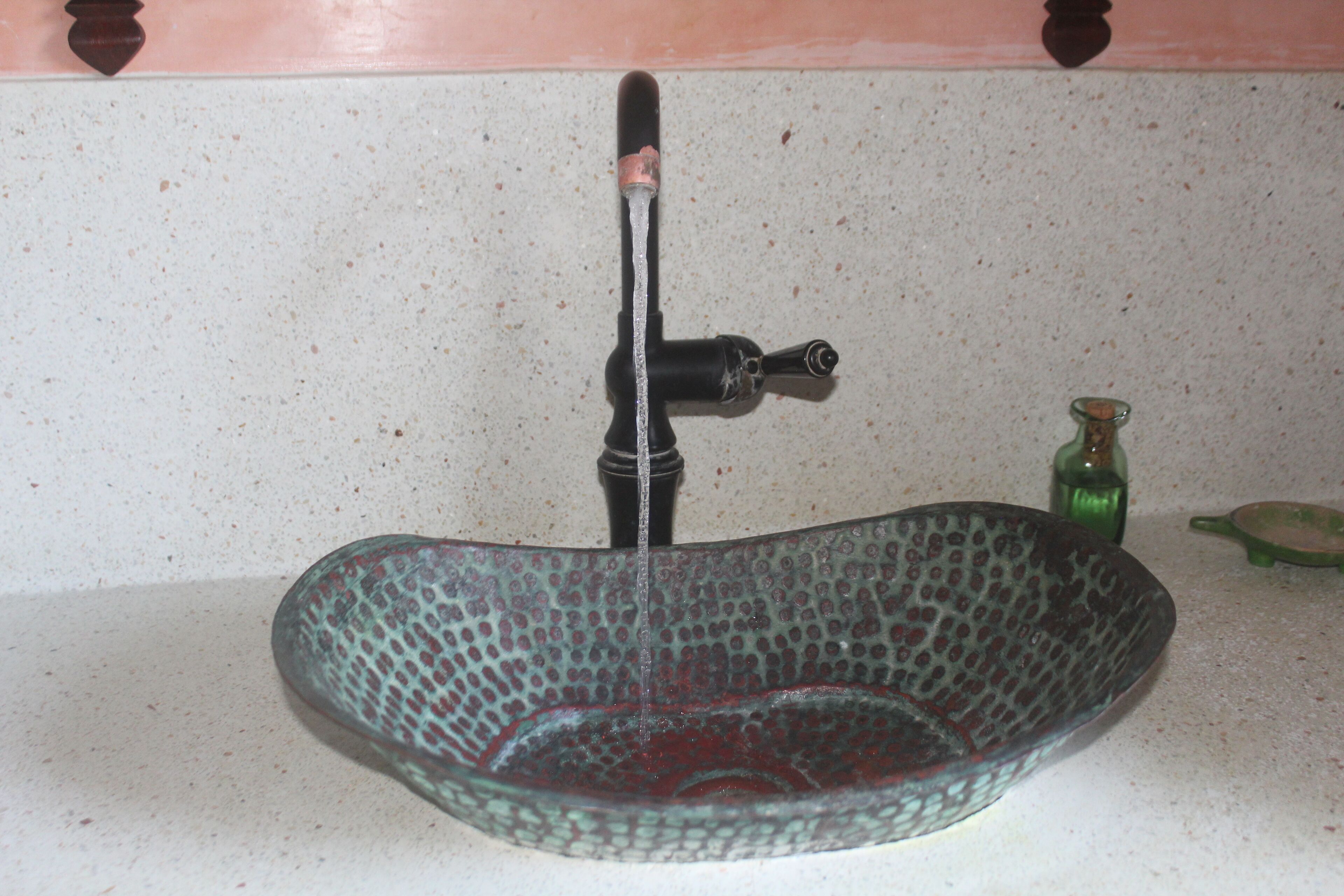 classic suite, ocean view, beachfront | bathroom | shower, free toiletries, towels