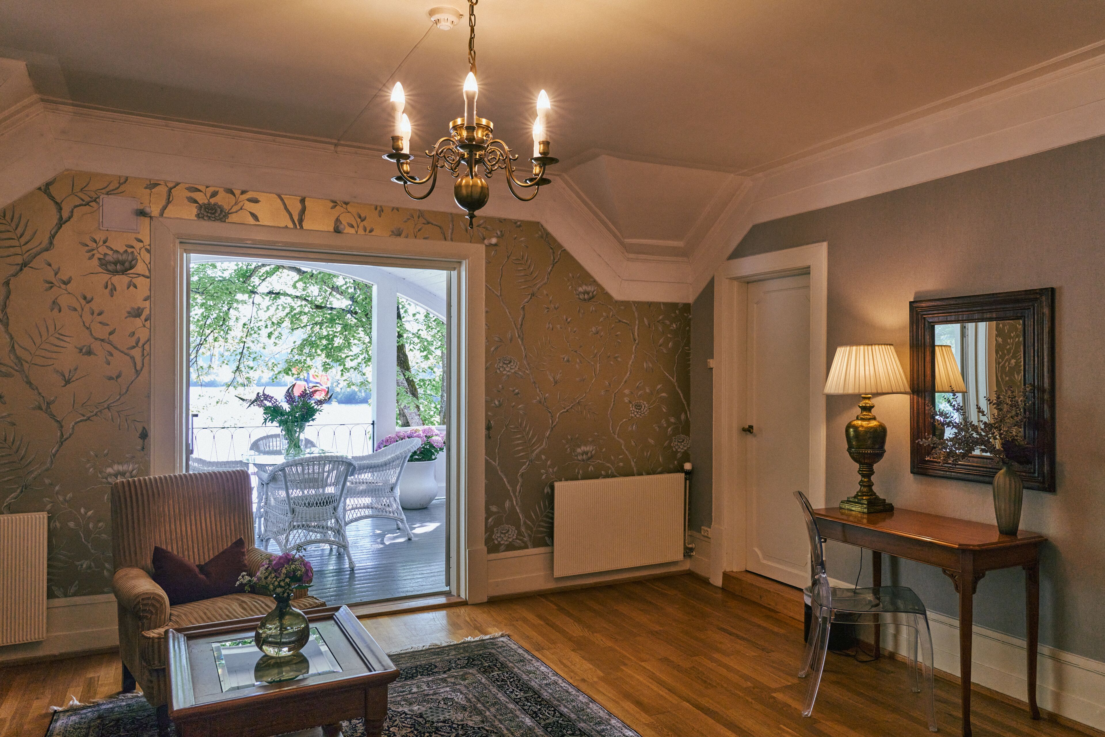 suite | blackout curtains, iron/ironing board, cots/infant beds, free wifi