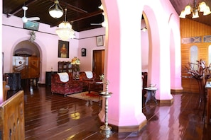 Lobby - Chiramel Residency (Kochi)