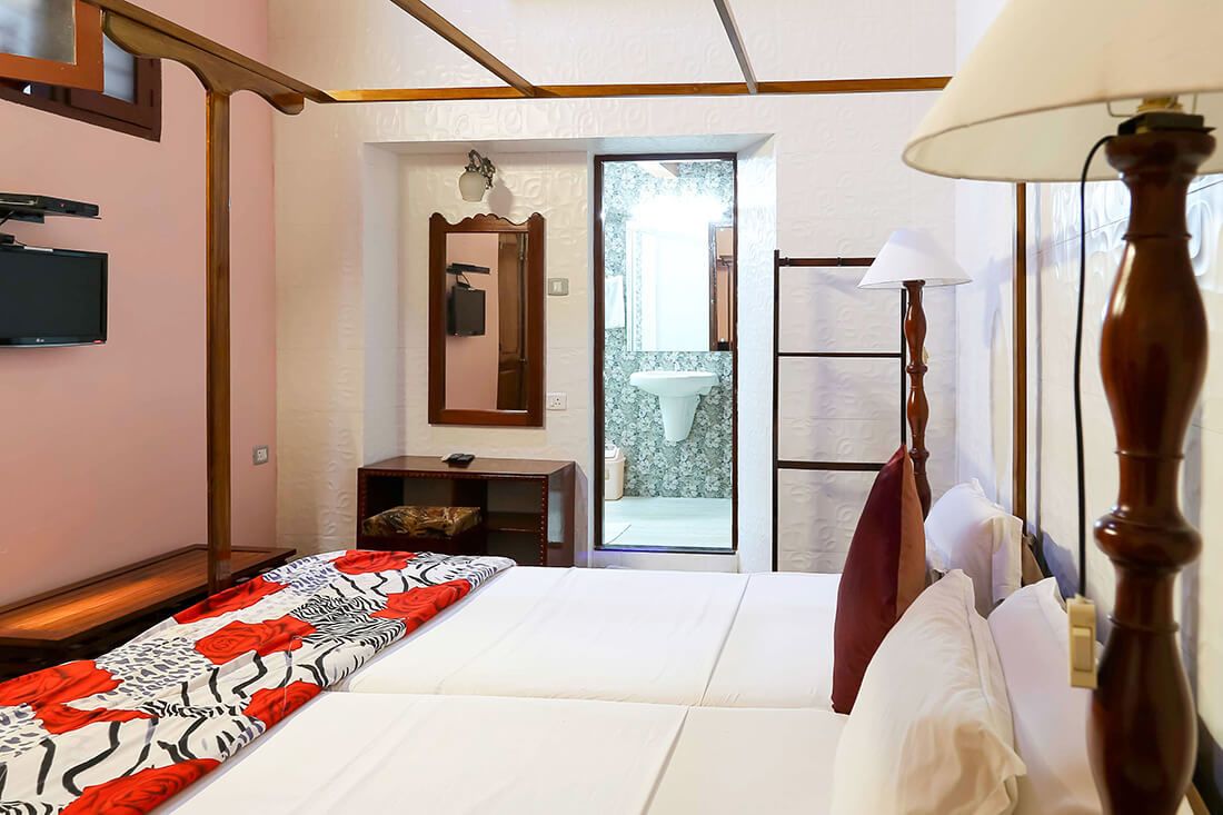 Standard Double Room, 1 Double Bed | In-room safe, desk, soundproofing, free WiFi