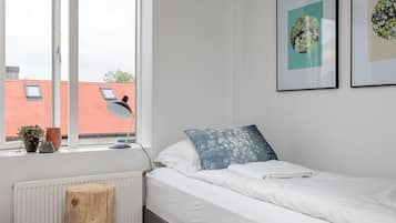 Deluxe-lejlighed - 2 soveværelser - balkon | Arbejdsområde til bærbare computere, mørklægningsgardiner