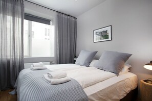 Laptop workspace, blackout curtains, iron/ironing board, free WiFi