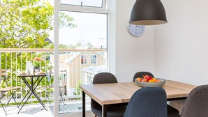 Leilighet – deluxe, 1 soverom, balkong | Utsikt fra rommet