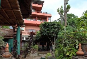 บริเวณภายนอก