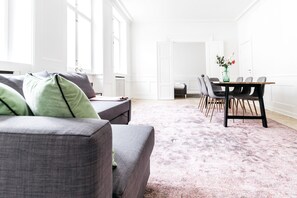 Apartment, 3 Bedrooms | Living area
