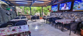 Kristal Pansiyon