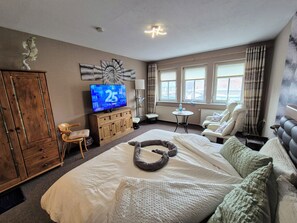 Comfort Double Room | Minibar, free WiFi, bed sheets, wheelchair access