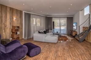 Deluxe House, Mountain View | Living room | Flat-screen TV - Panorama Chalet Seefeld (Seefeld in Tirol)