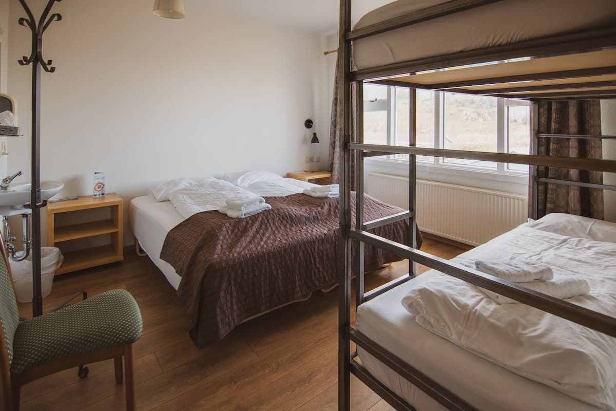 Quadruple Room, Shared Bathroom | Blackout drapes, free WiFi