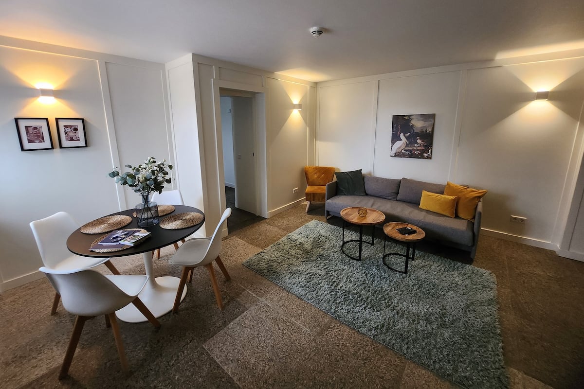 Appartamento Deluxe, 1 camera da letto, vista città | 1 camera, biancheria da letto di alta qualità, una cassaforte in camera