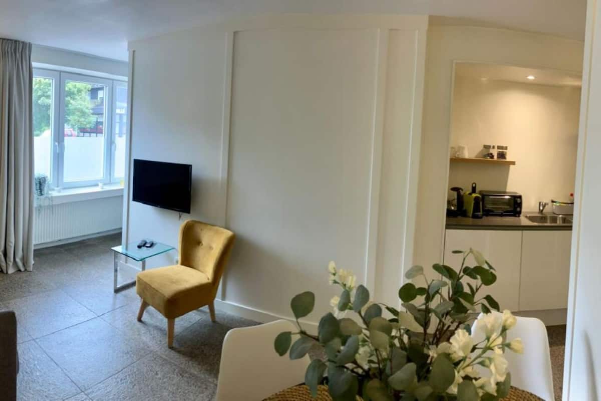Apartament Deluxe, 1 dormitori, pati | 1 dormitori, roba de llit d'alta qualitat i caixa forta a l'habitació