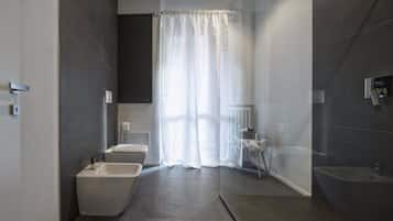 Classic Suite, City View | Bathroom | Shower, free toiletries, hair dryer, slippers
