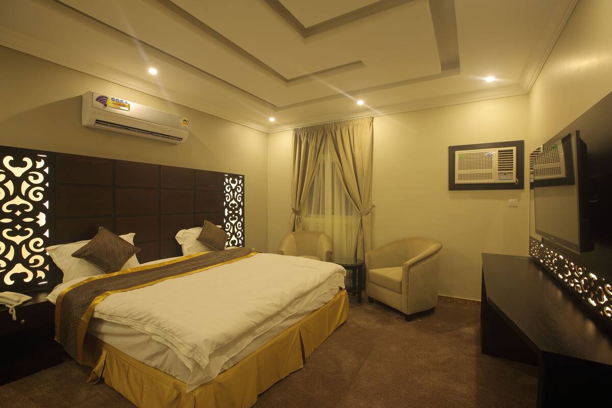 Ropa de cama de alta calidad y camas con pillow-top